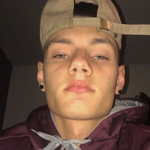 Meet your Posher, Ulises